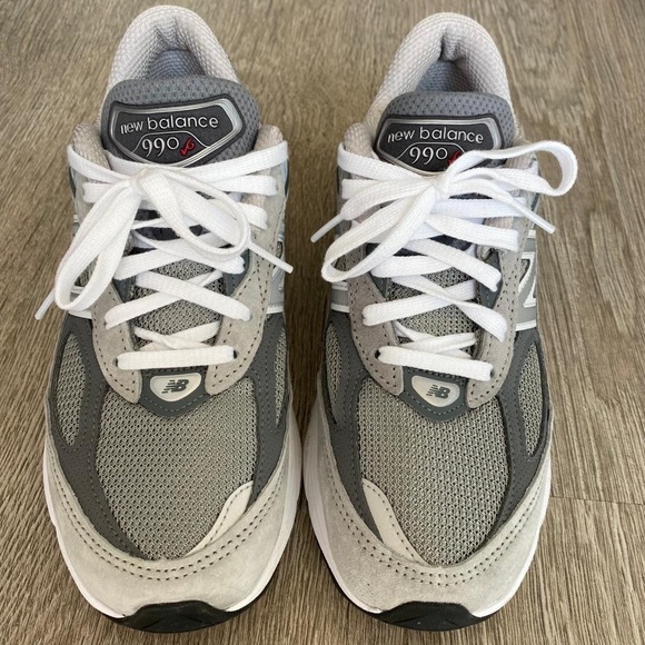 New Balance 990v6 Shoes - Picture 2 of 10